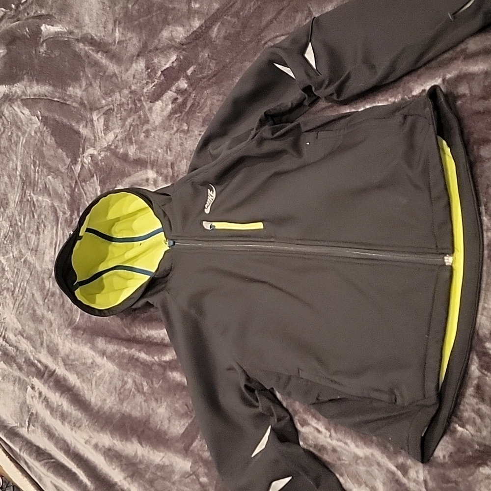 Nike jacket GUC